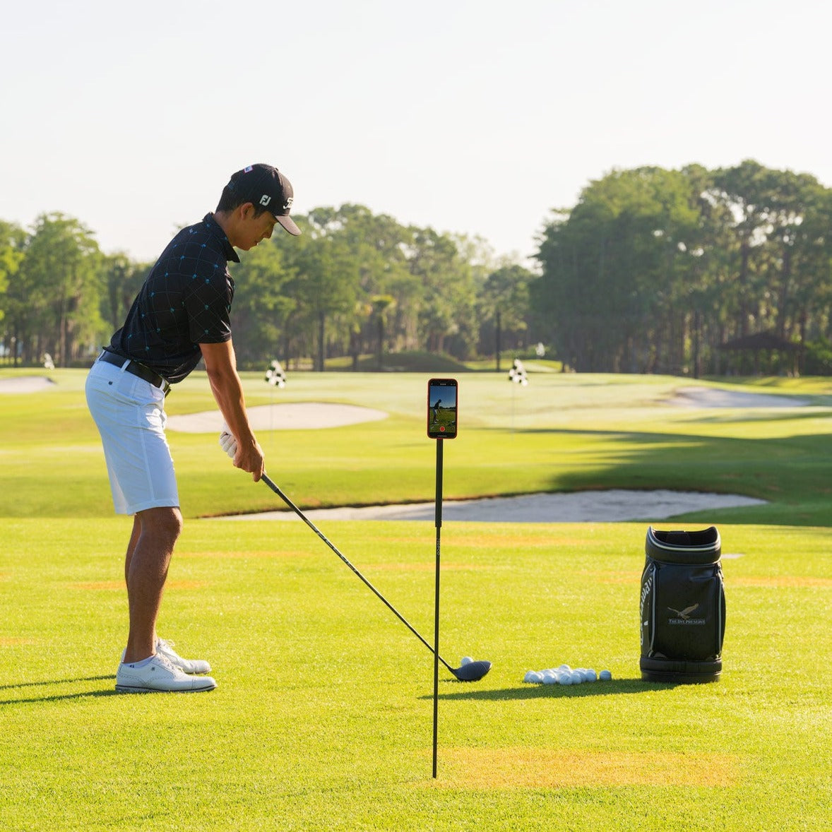 GPOD (Magnetic Golf Monopod And Training Aid)