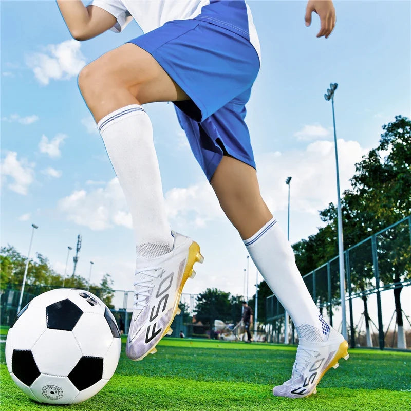 Men Resistant Professional Field Football Shoes Studded Training High Quality Soccer Shoes