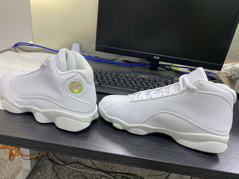 White Basketball Shoes / Sneakers